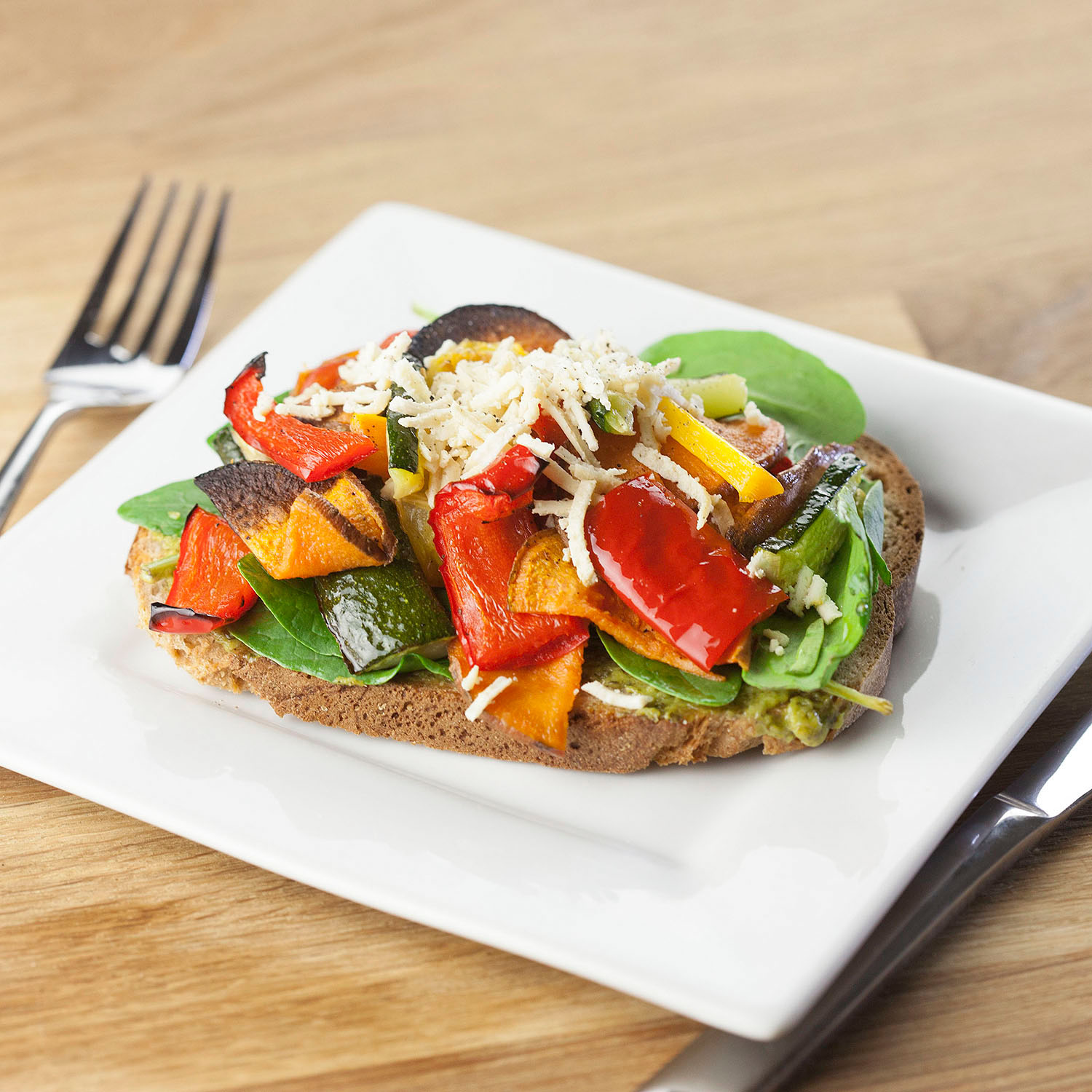 Roast Veg and Pesto Sandwich – Vegan Easy - veganeasy.org